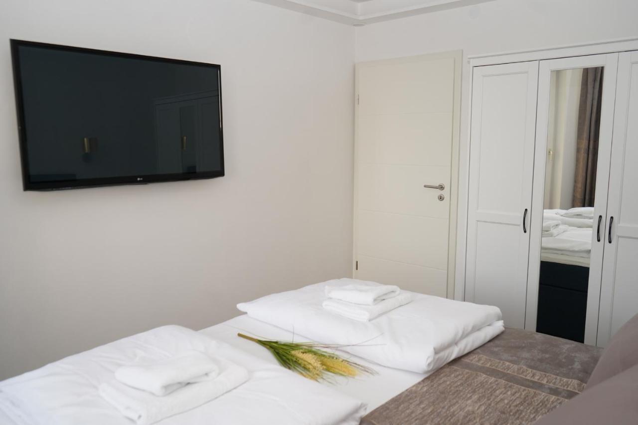 "Yildirim Touristik 1" Ferienwohnung Exklusiv In Austattung Und Lage 库克斯港 外观 照片